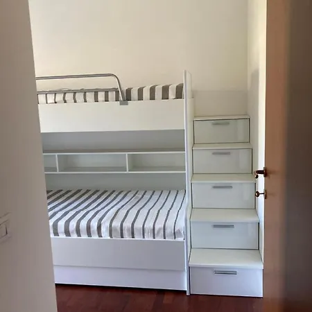Large Well-equipped Near Apartment Lecco